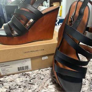 Lucky Brand Black Strappy Wedge Sandals with Wood-Look Heel